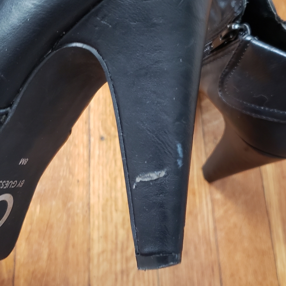 Heels - Picture 4 of 4